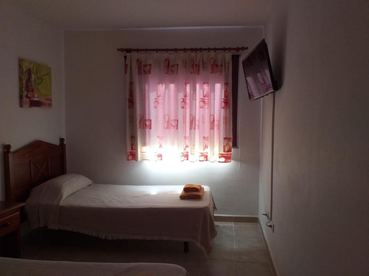 Apartamentos Maria La Restinga Buitenkant foto